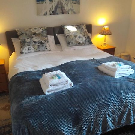 Sandsides Guest House Whitley Bay Bagian luar foto