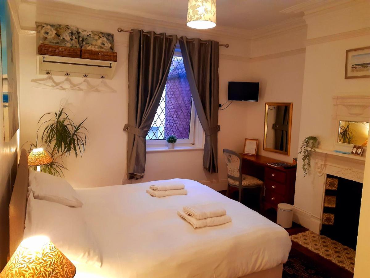 Sandsides Guest House Whitley Bay Bagian luar foto