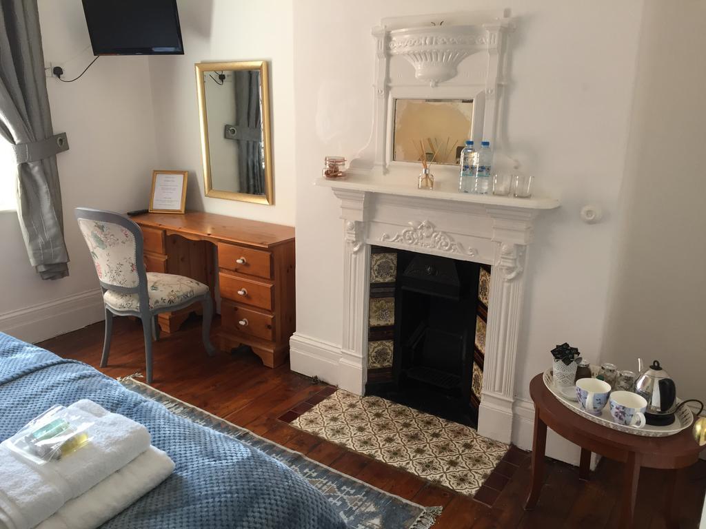 Sandsides Guest House Whitley Bay Bagian luar foto