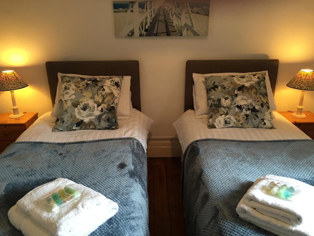 Sandsides Guest House Whitley Bay Bagian luar foto